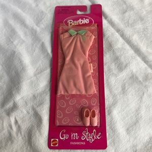 2000 Barbie Go in Style Fashions Pink Dress with "B" Monogram - NEW